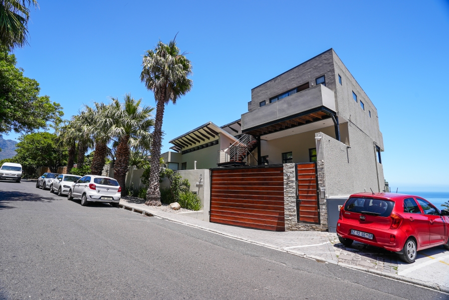 6 Bedroom Property for Sale in Camps Bay Western Cape